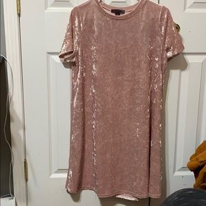 👗•Blush Velvet Dress•👗